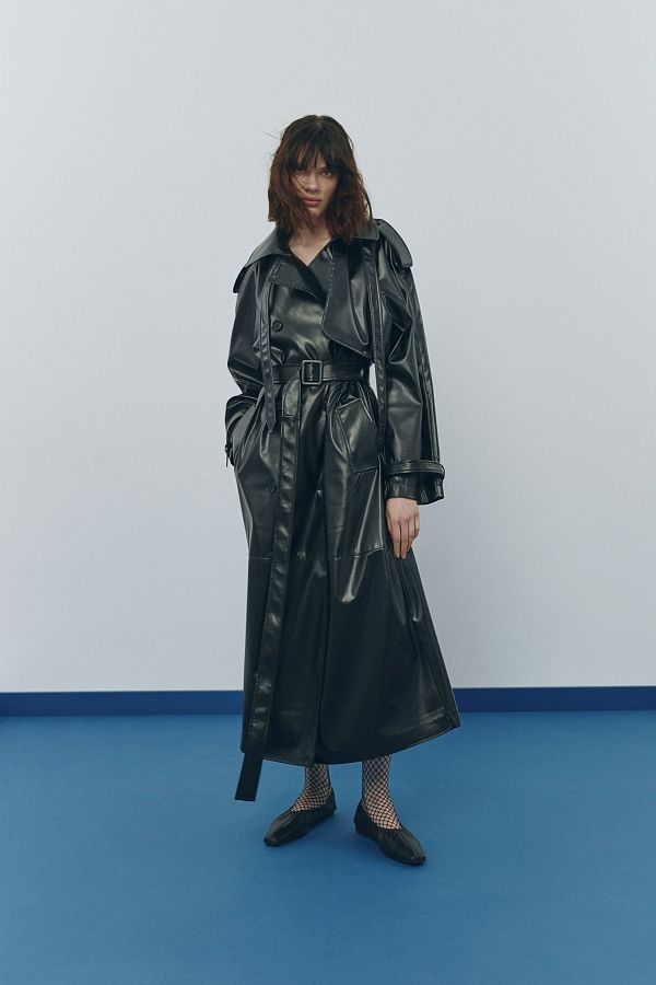 Тренч з екошкіри на тканинній основі з патами чорний С0121 #RU# Тренч из экокожи на тканевой основе с патами С0121 № 1