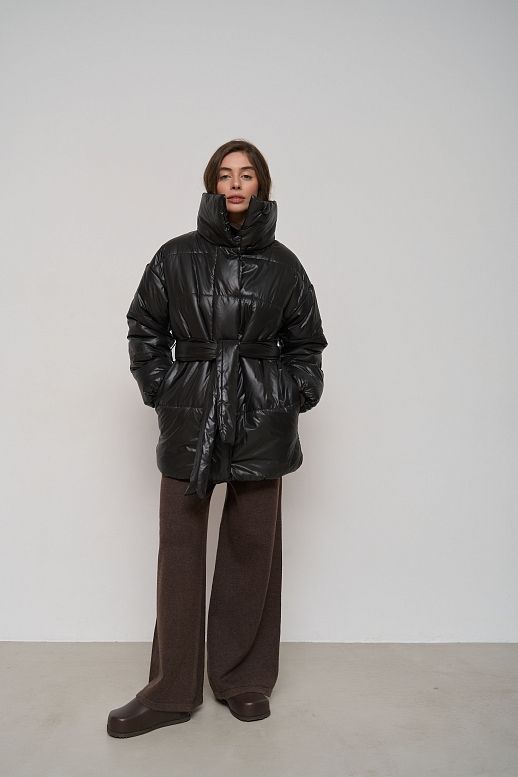 Куртка подовжена з високим коміром на кнопках лаке