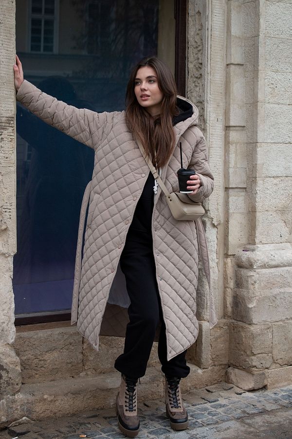 Куртка подовжена з капюшоном на кнопках бежева К0922/3 #RU# Куртка удлиненная с капюшоном на кнопках бежевая. К0922/3 № 2