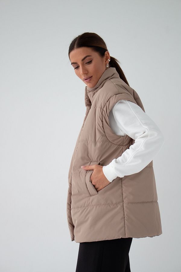 Жилетка подовжена на замку капучінова J001/2 #RU# Жилетка удлиненная на замке капучиновая J001/2 № 3