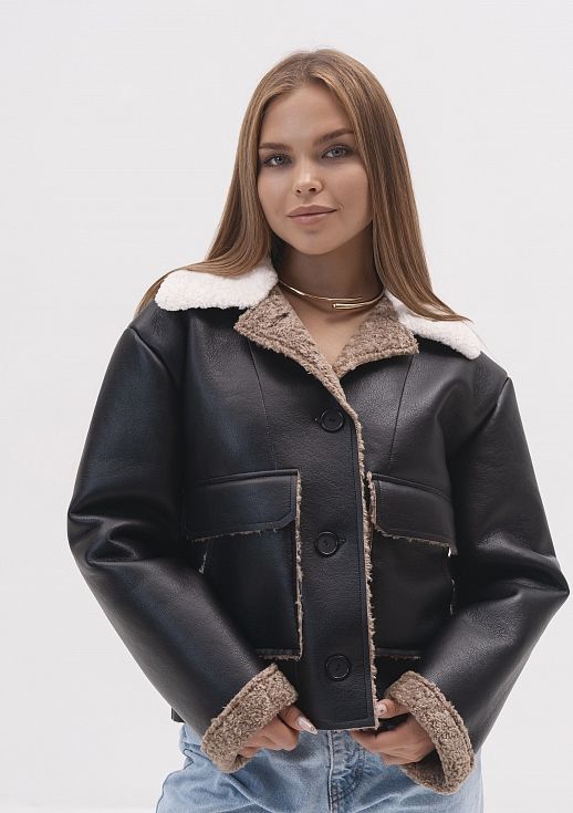 Дублянка коротка на гудзиках чорна з коричневим