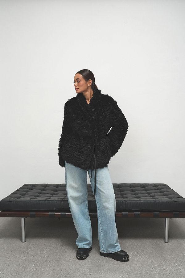 Шубка вкорочена чорна 19422/3 № 2