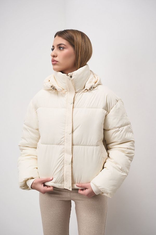 Пуховик короткий з капюшоном на замку молочний KUKZK #RU# Пуховик короткий с капюшоном на замку молочный  KUKZK № 2