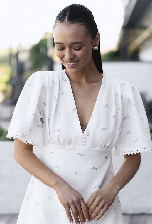 Сукня міні з гудзиками та мереживом молочна в бантики - №2