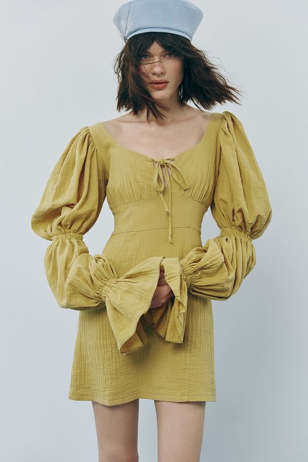  Сукня міні з відкритою спиною муслінова гірчична D0123/3 № 2