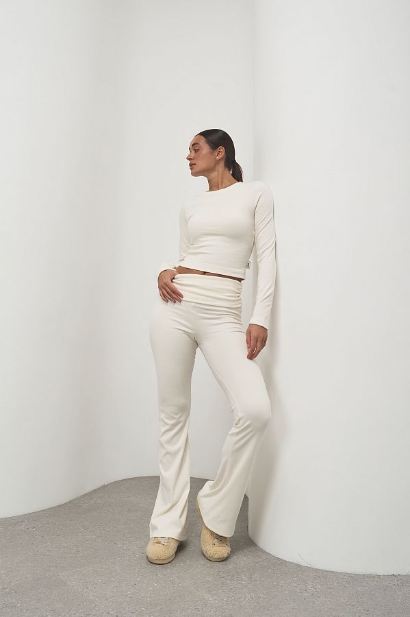 Костюм приталений флісовий молочний KPRM05/1 #RU# Костюм приталенный флисовый молочный  KPRM05/1 № 1