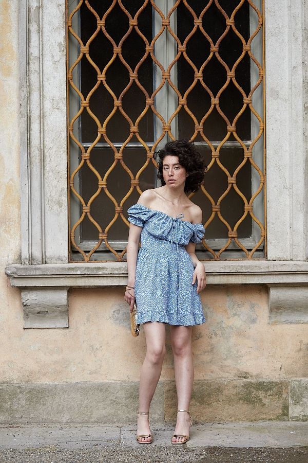 Сукня міні з поясом та рюшами блакитна D0723/3 № 2